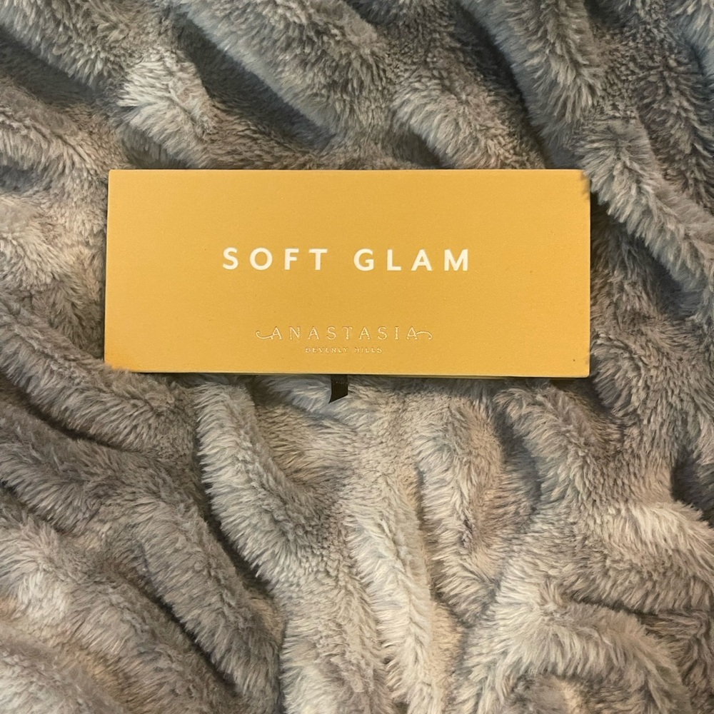 Anastasia Soft Glam Palette in Gold Case